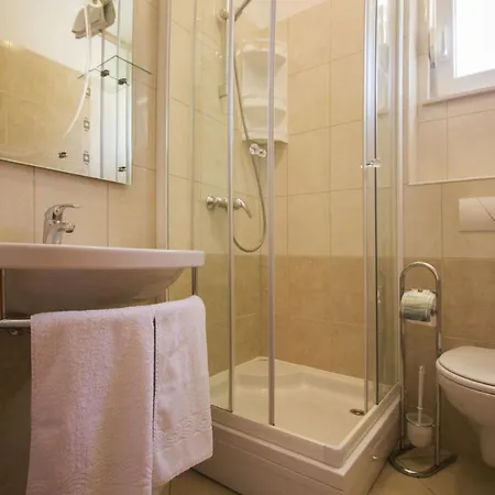 Апартаменты Seaside With A Swimming Pool Okrug Gornji, Ciovo - 5960 Трогир